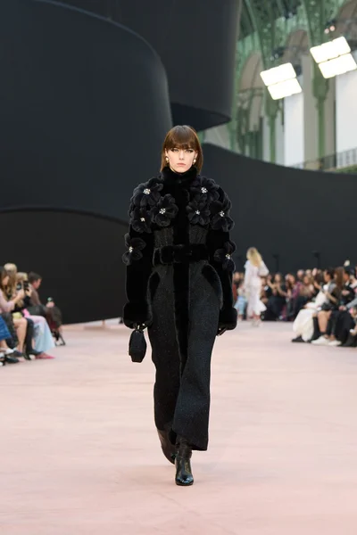Look 63